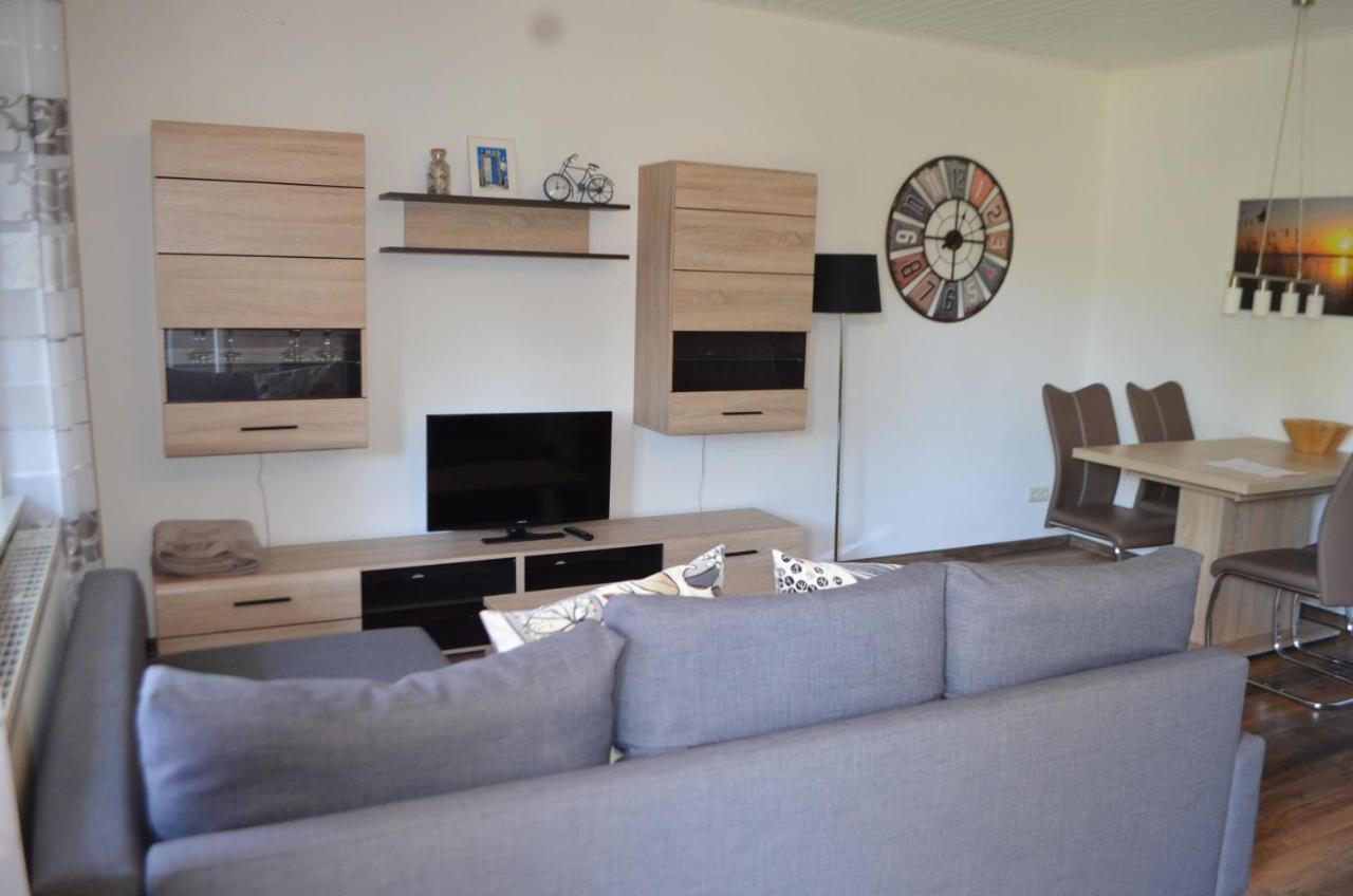 Ferienwohnung Yacht Im Schiffehaus Schillig Exterior foto